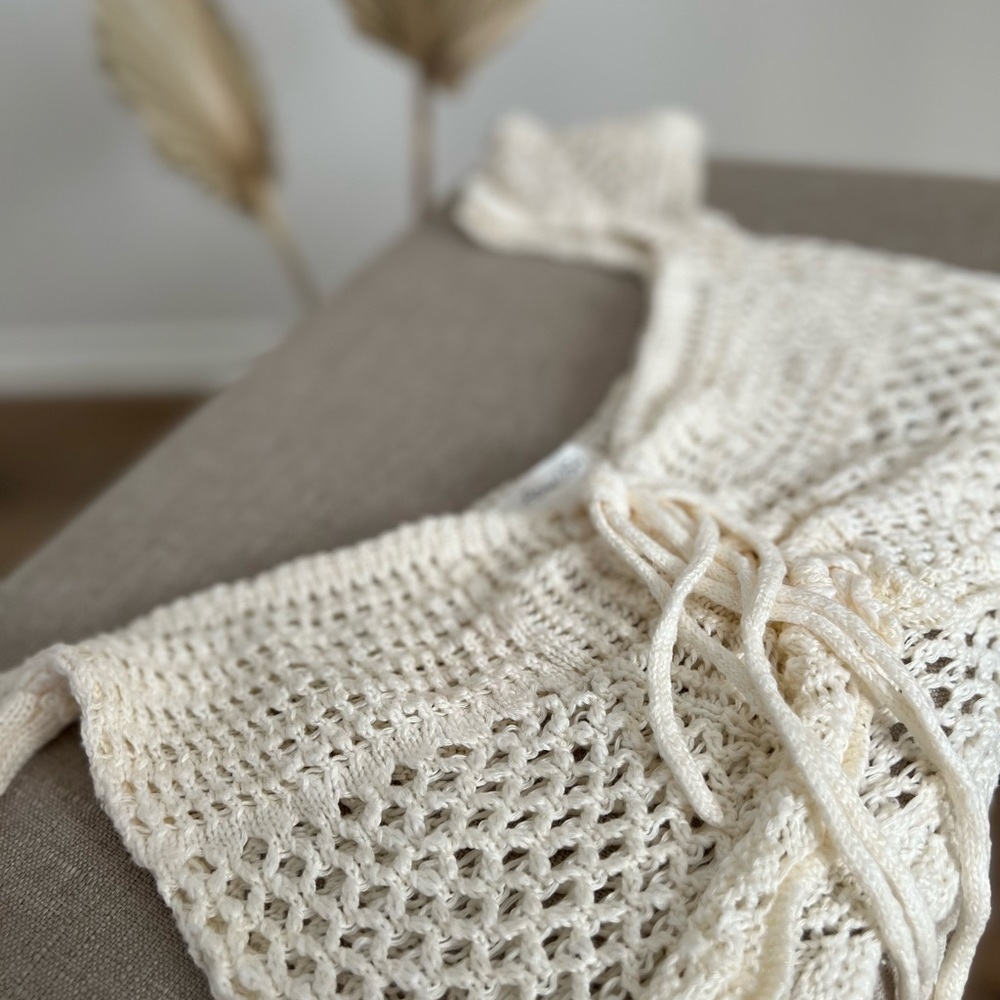 Knitted crop top shirt